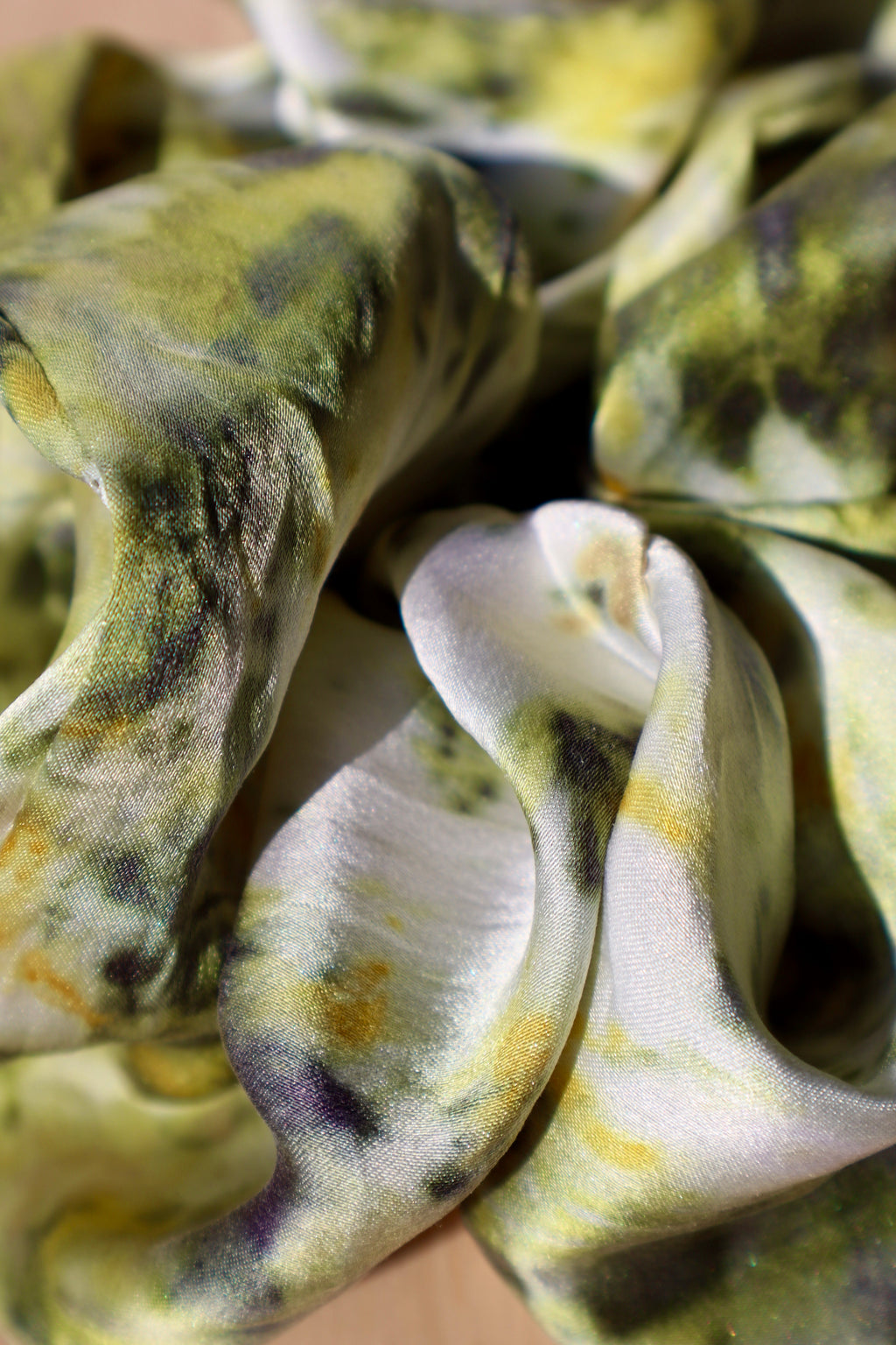 Neragoula Large Silk Scrunchie