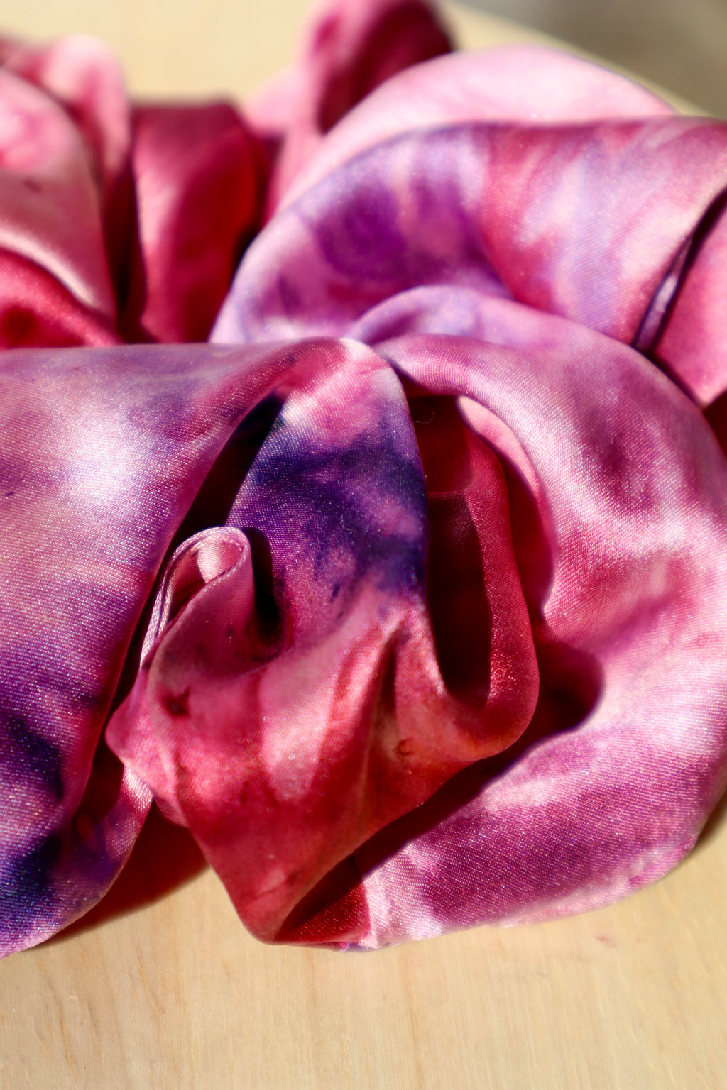 Leah Large Silk Scrunchie